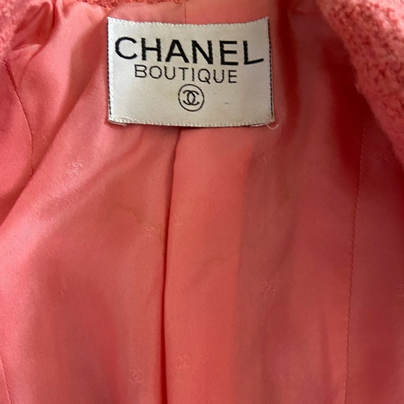 SOLD-Authentic Vintage Chanel tweed jacket size xs - Picture 5 of 16